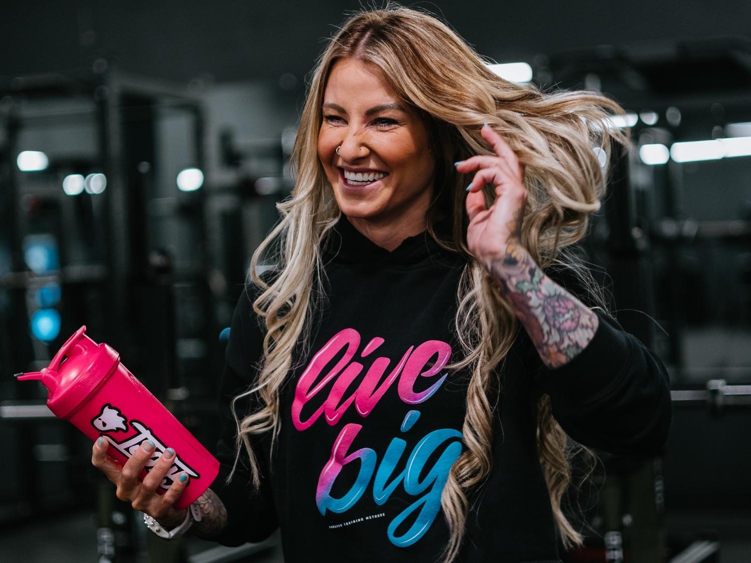 LCK talks about what a good workout program looks like while mixing up a protein shake at the gym.